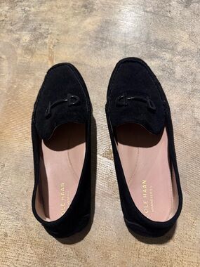 Women’s Cole Haan brand black loafers size 8.5 new condition